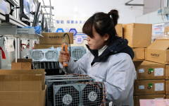 通过“培训+实践”模式培育复合型AI人